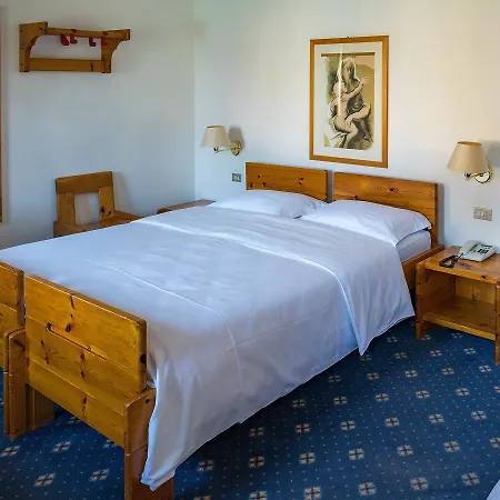 Sporthotel Europa Sul Lago 4*
