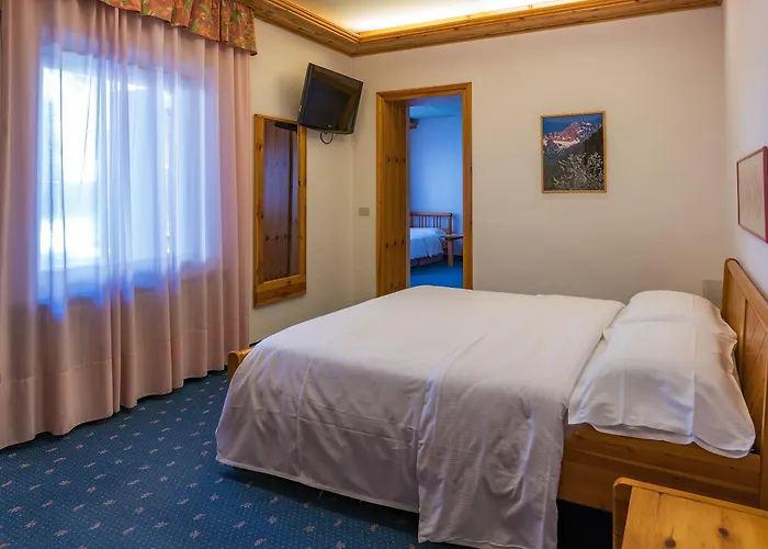 سبورتهوتيل أوروبا سول لاغو 4*